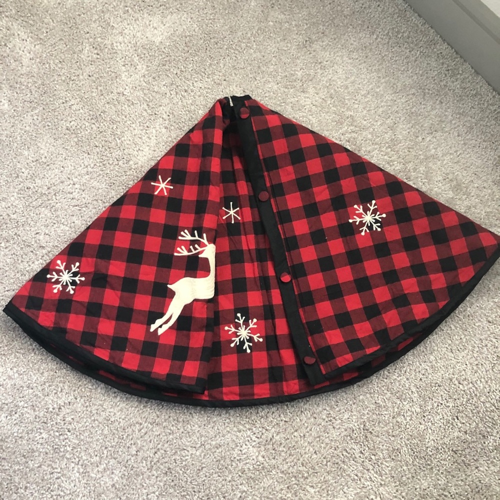 Buffalo Plaid Tree Skirt